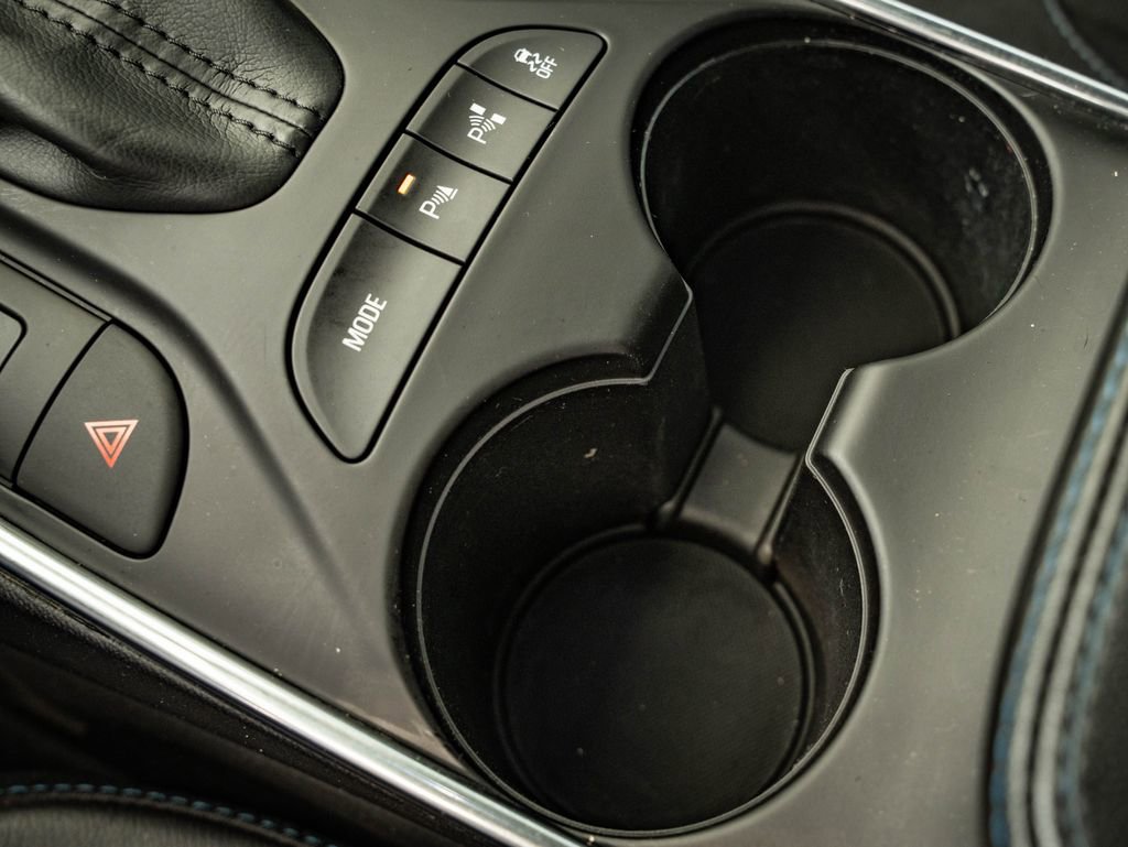 Used 2017 Chevrolet Volt Premier w/ Driver Confidence II Package FWD image 39