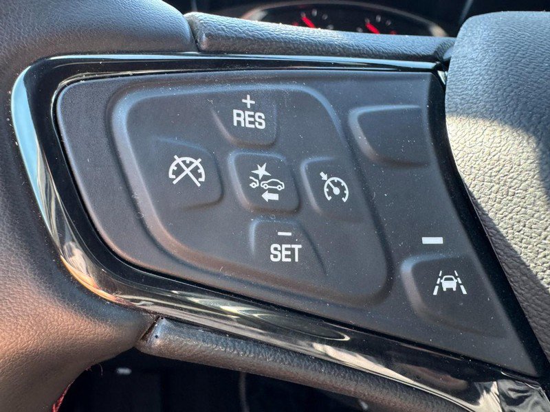 Used 2023 Chevrolet Equinox RS w/ LPO, Floor Liner Package FWD image 16