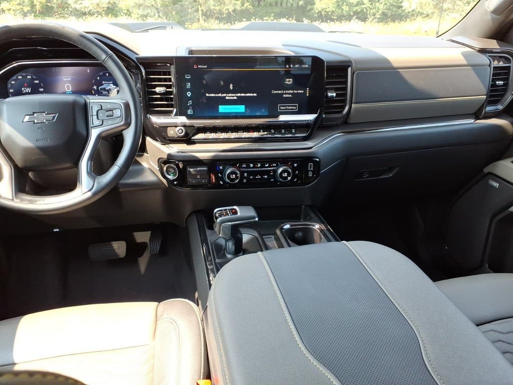 Used 2024 Chevrolet Silverado 1500 ZR2 w/ Technology Package AWD/4WD image 10