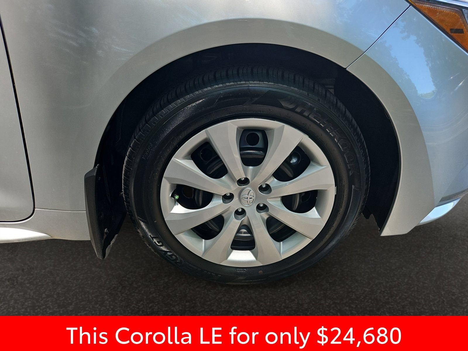 Used 2026 Toyota Corolla LE FWD image 41