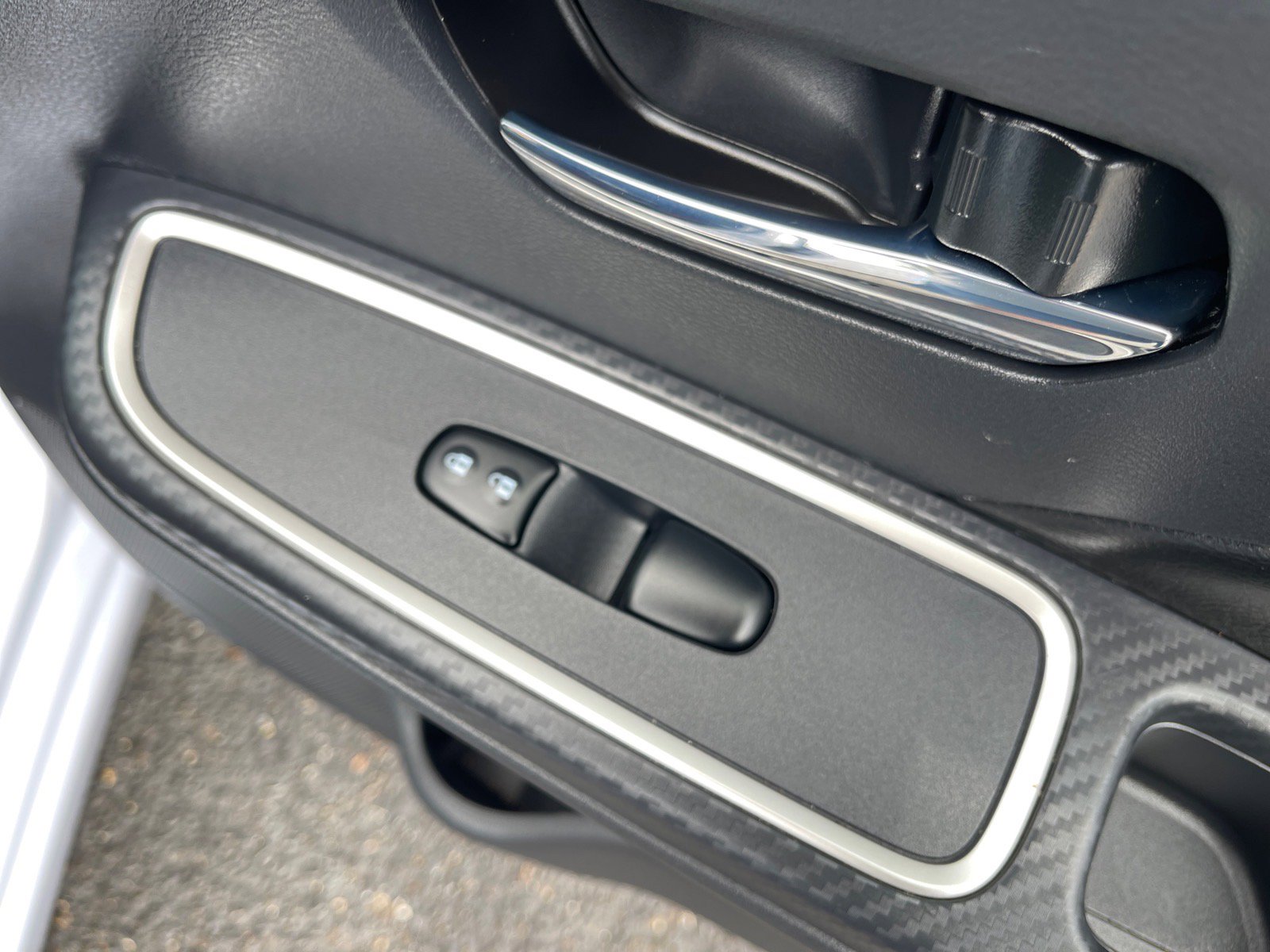 Used 2025 Nissan Versa SR w/ Trunk Package image 20