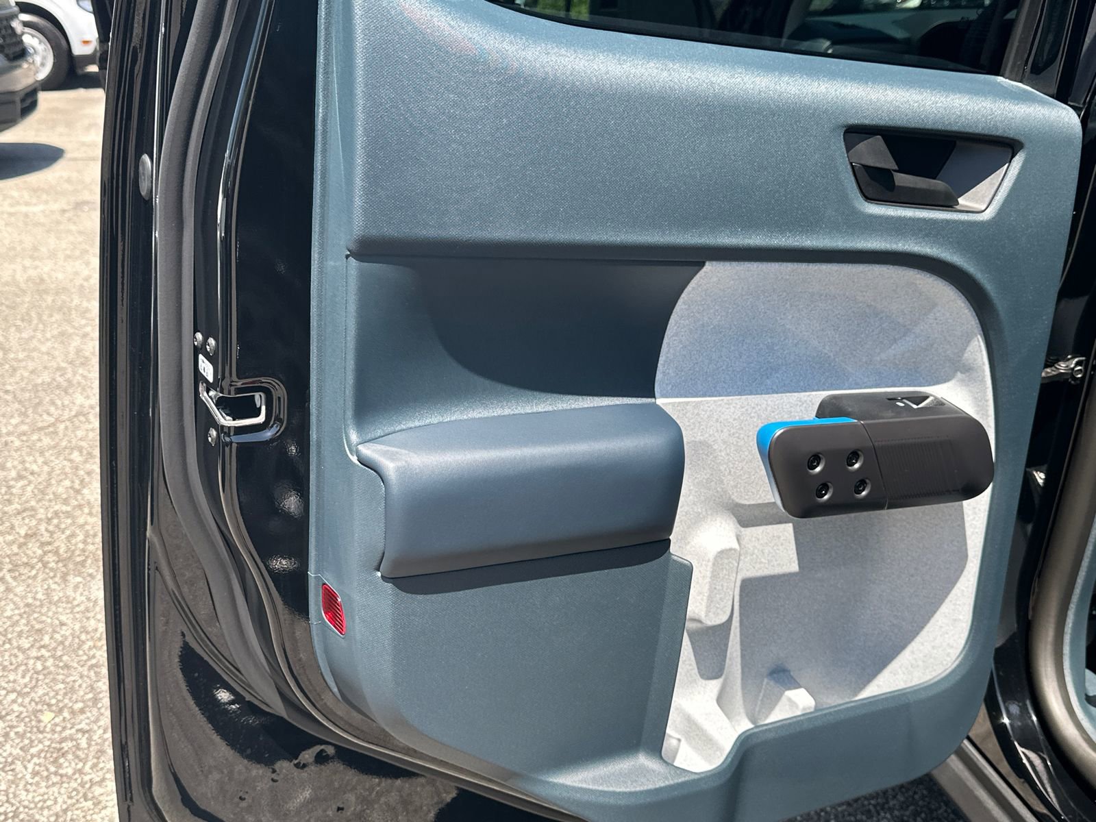 New 2026 Ford Maverick XLT w/ XLT Luxury Package FWD image 12