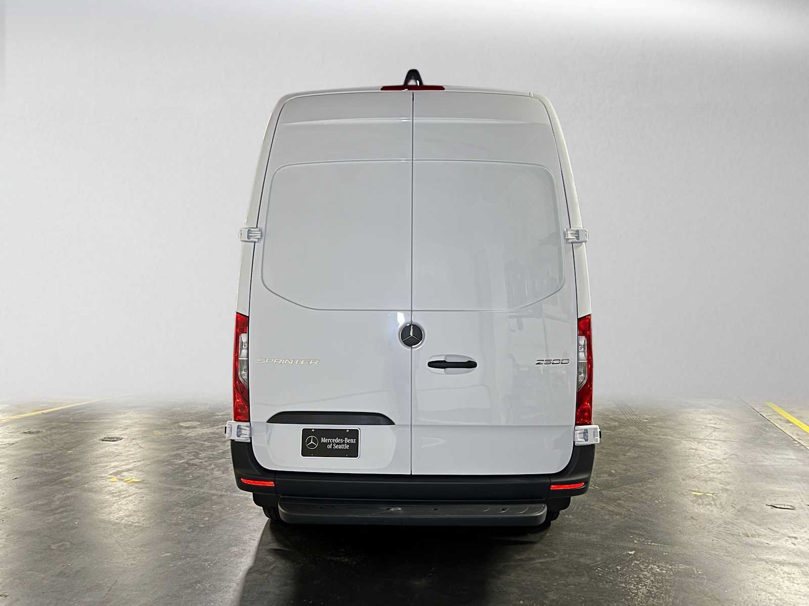 Used 2026 Mercedes-Benz Sprinter 2500 image 4