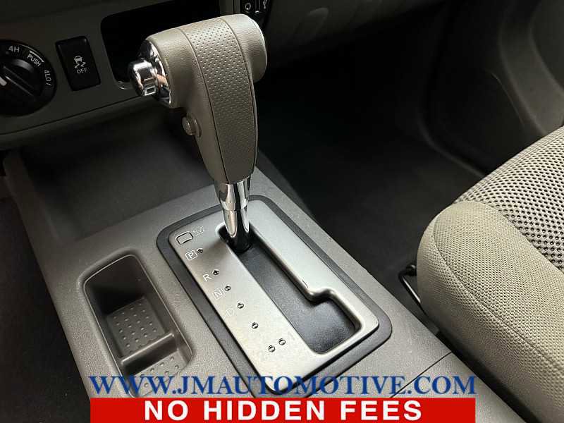 Used 2019 Nissan Frontier SV image 27