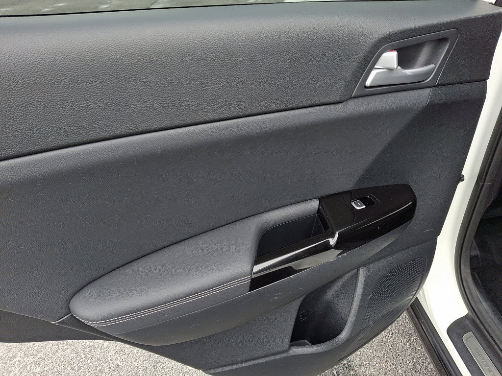 Used 2022 Kia Sportage Nightfall Edition w/ Nighfall AWD Premium Package image 19