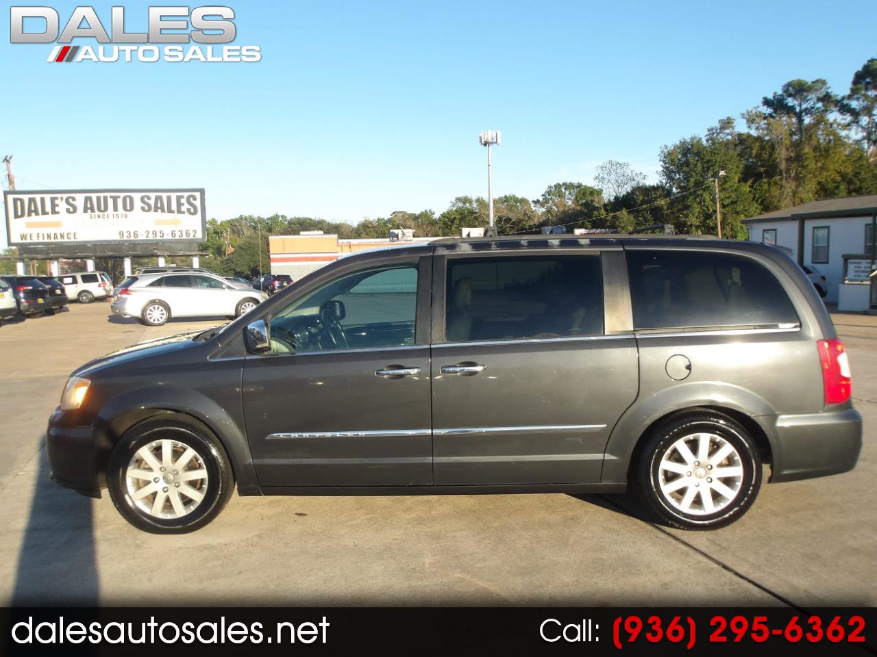Used 2012 Chrysler Town & Country Touring-L w/ Trailer Tow Group