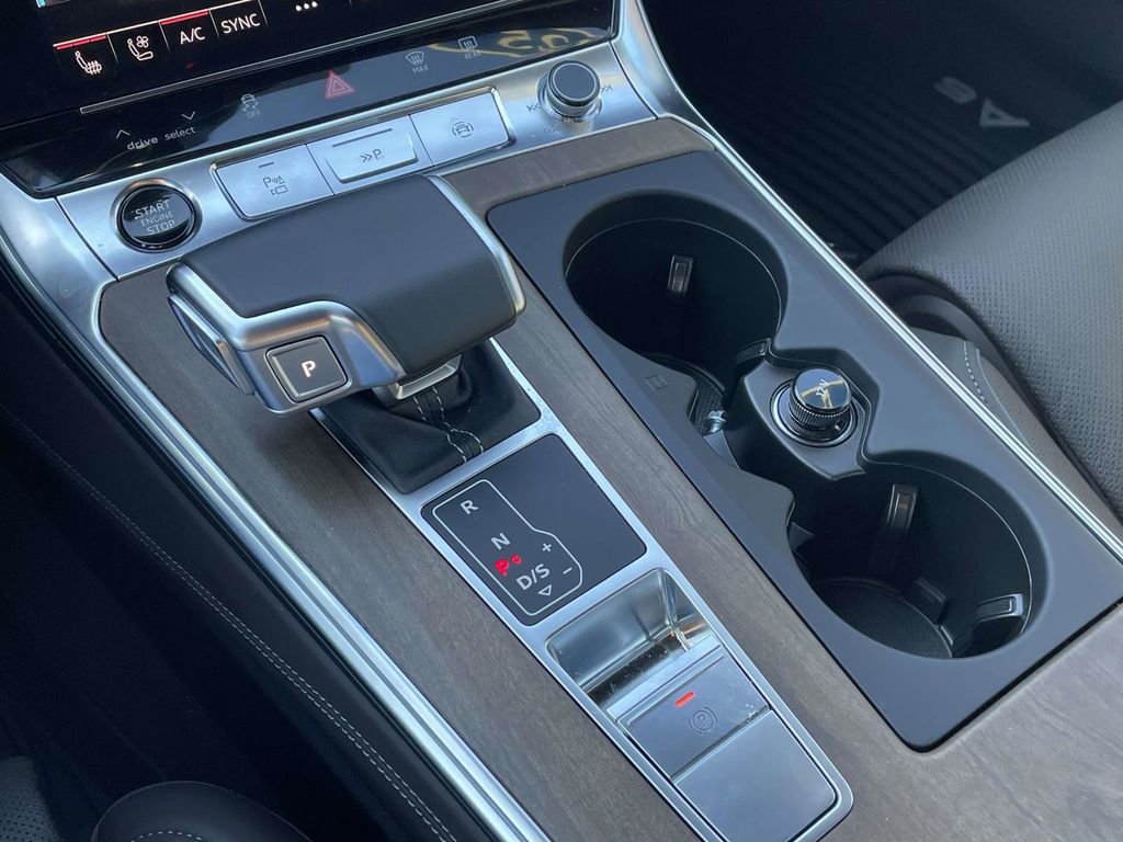 Used 2025 Audi A6 3.0T Prestige image 36