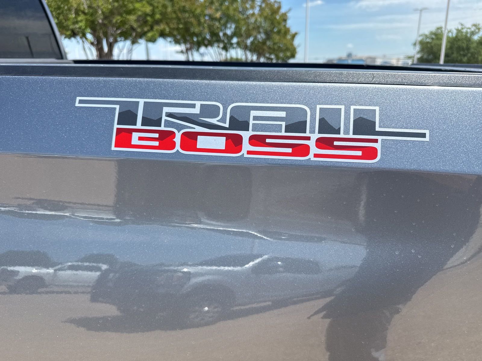 Used 2022 Chevrolet Silverado 1500 LT Trail Boss w/ Safety Package AWD/4WD image 10