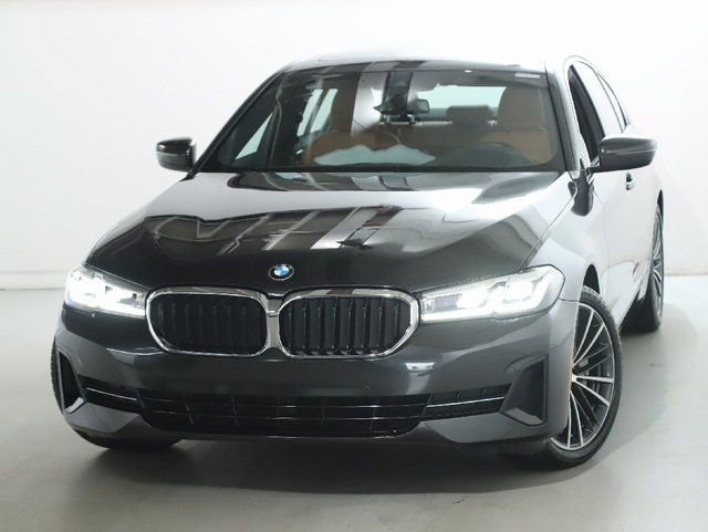 Certified 2023 BMW 530i xDrive w/ Premium Package AWD/4WD image 3