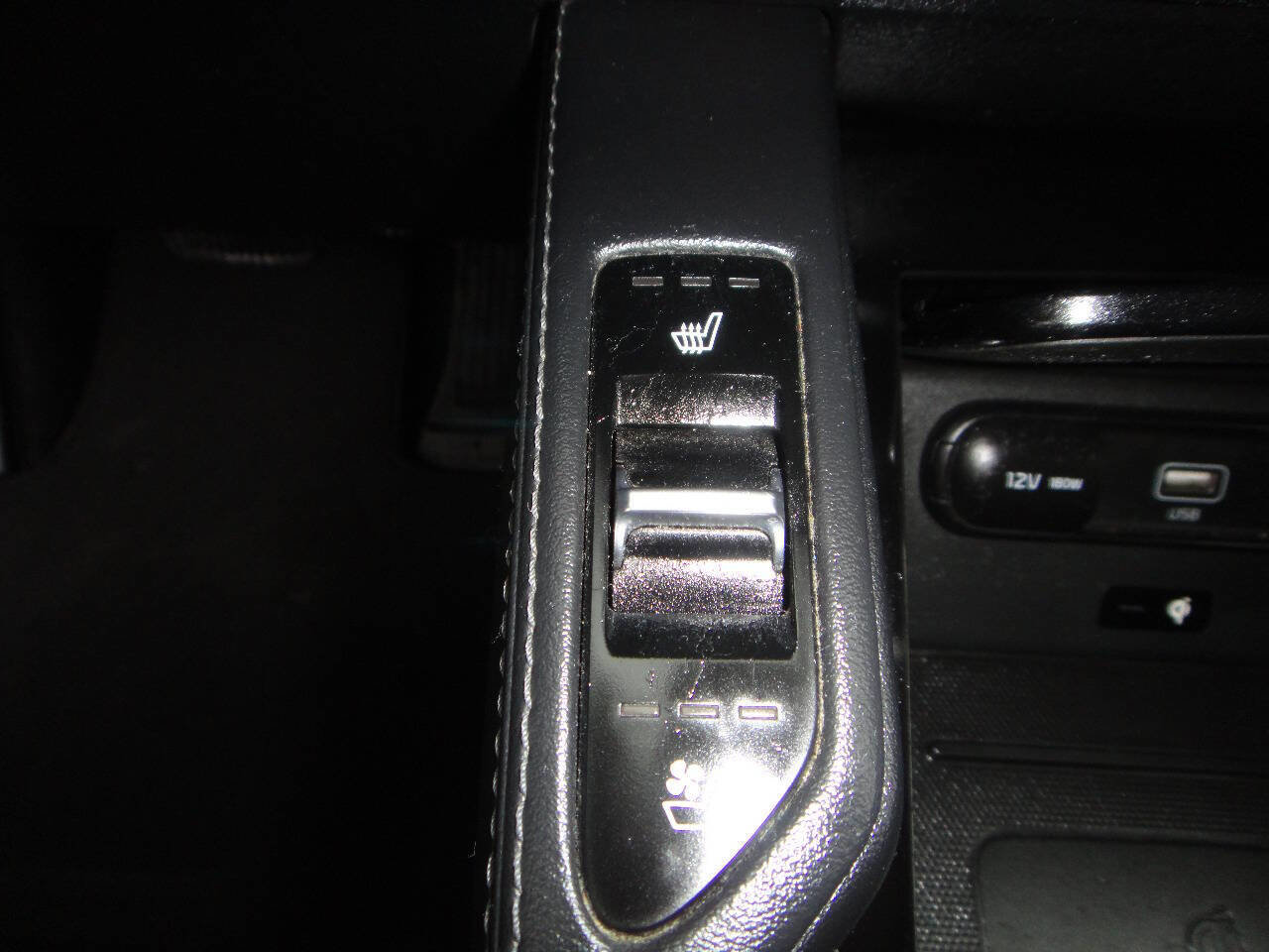 Used 2021 Kia Telluride EX w/ EX Premium Package image 11