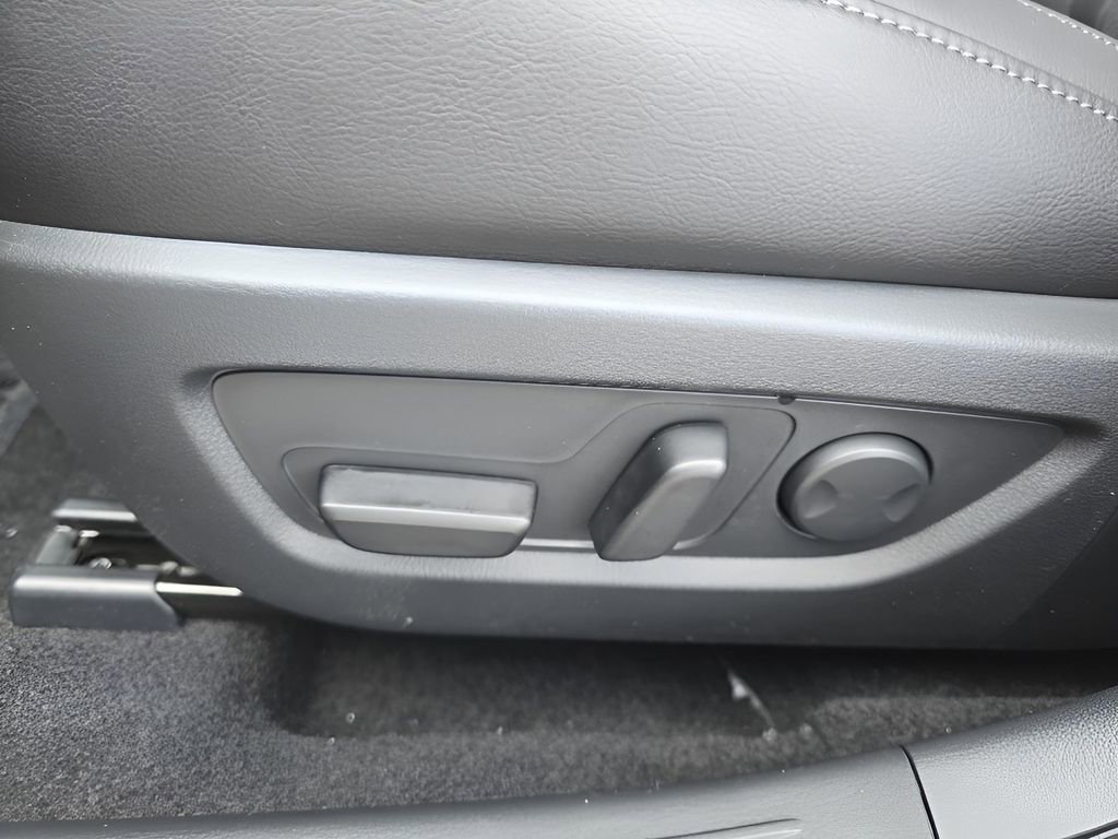 New 2026 MAZDA CX-50 AWD 2.5 Hybrid w/ Premium Pkg image 16