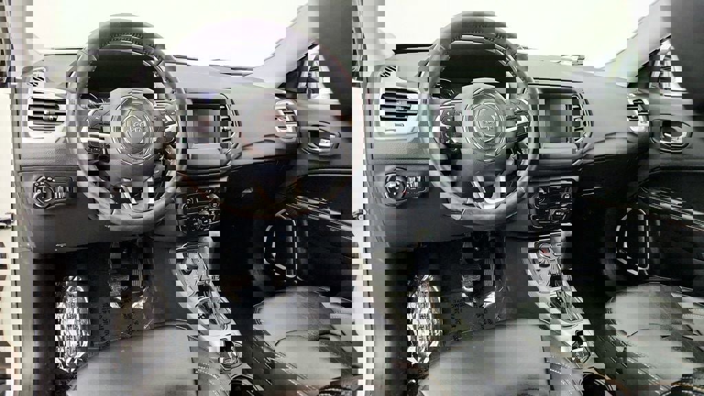 Used 2018 Jeep Compass Latitude w/ Popular Equipment Group image 13