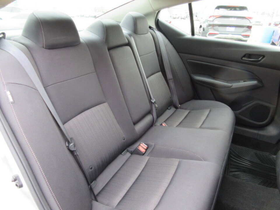 Used 2024 Nissan Altima 2.5 SV image 23