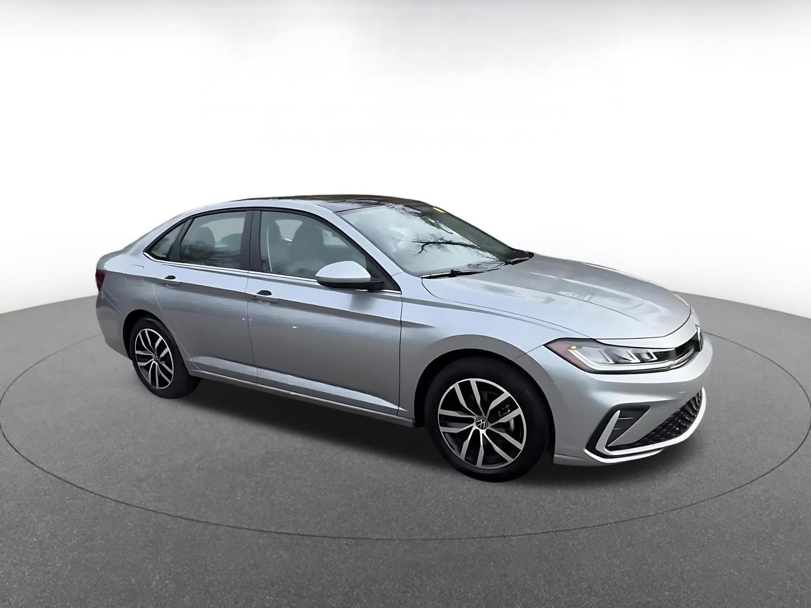 Used 2025 Volkswagen Jetta SE video 2