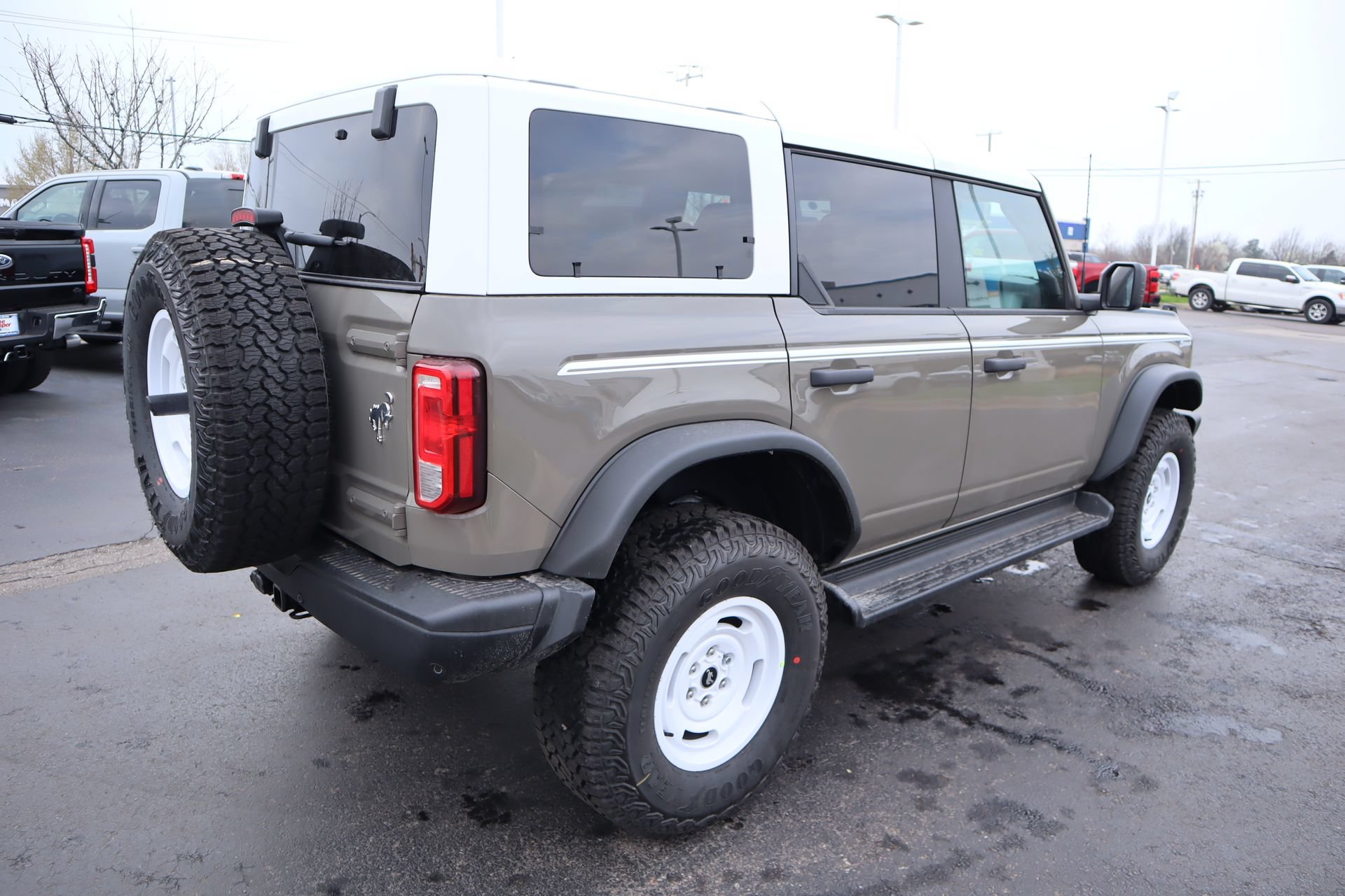 New 2026 Ford Bronco Heritage Edition AWD/4WD image 21