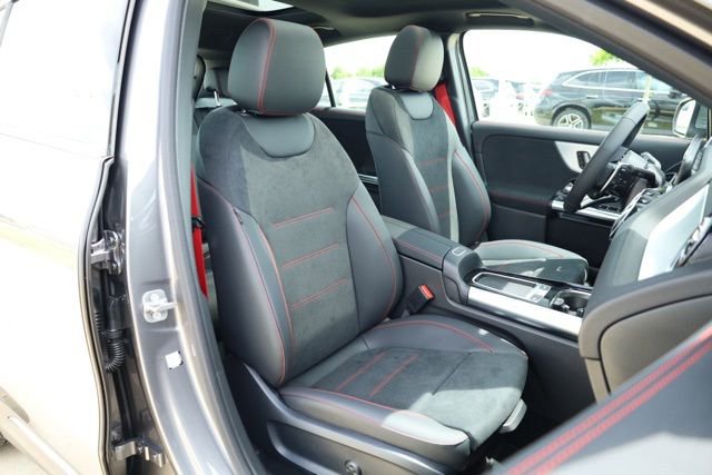 New 2026 Mercedes-Benz GLA 35 AMG 4MATIC image 27