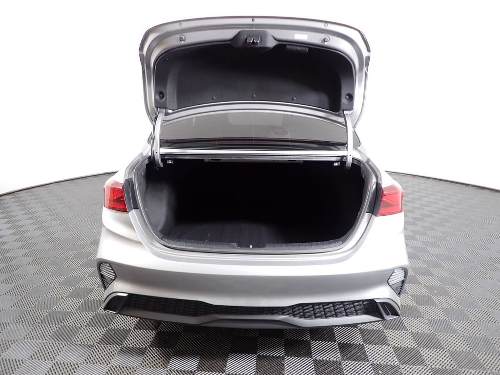 Used 2023 Kia Forte LXS w/ LXS Technology Package FWD image 14