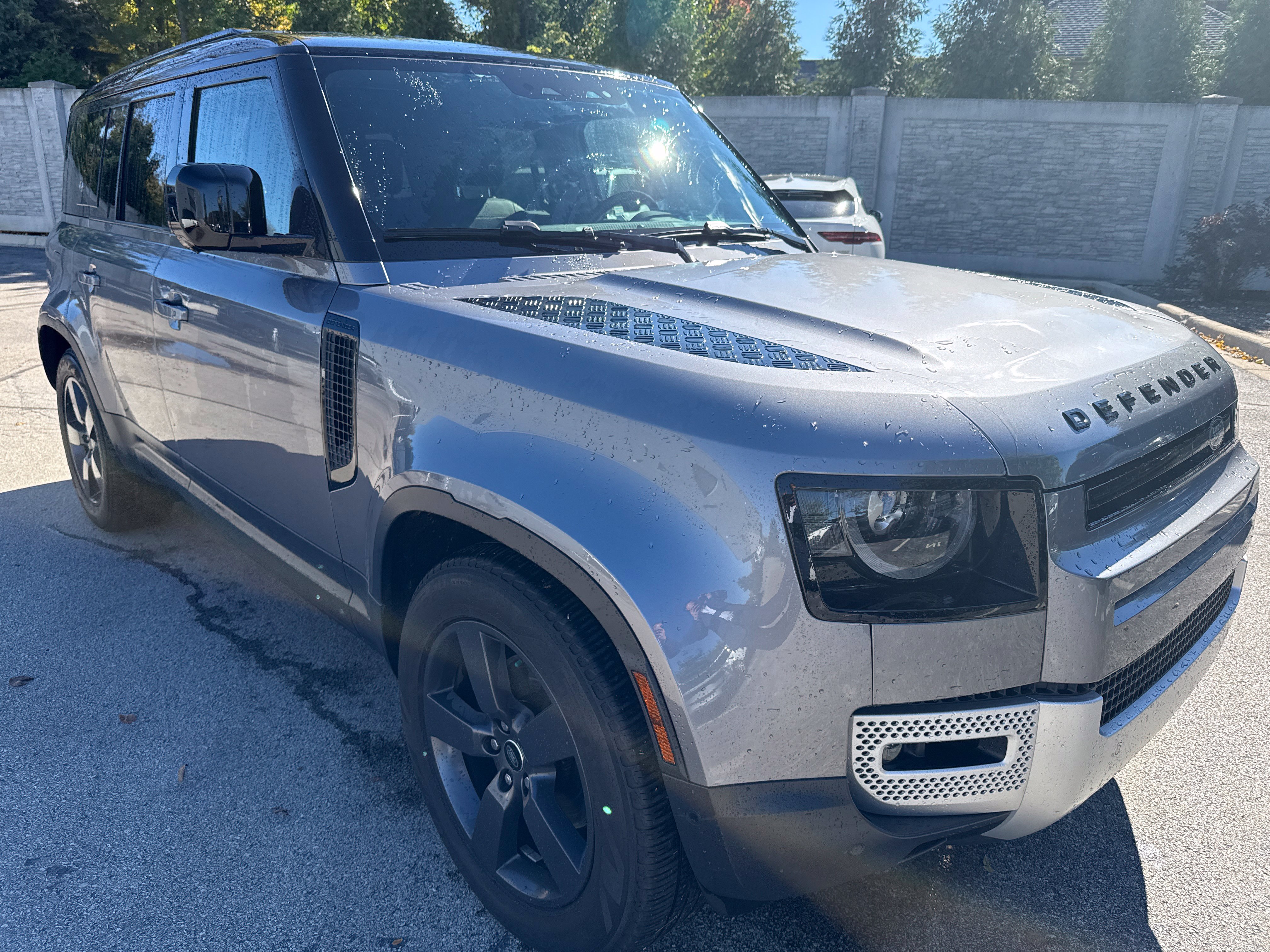 Used 2022 Land Rover Defender 110 S AWD/4WD image 6