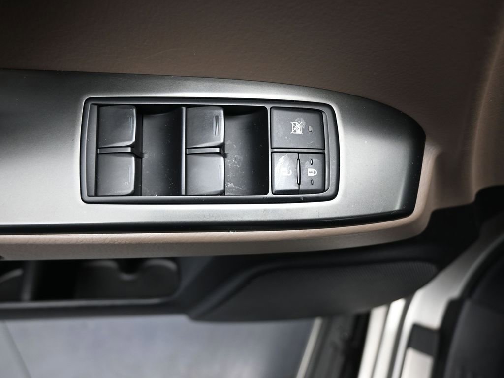 Used 2023 Lexus GX 460 Luxury w/ Sport Design Package image 19