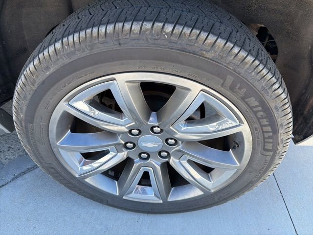 Used 2015 Chevrolet Tahoe LTZ AWD/4WD image 19