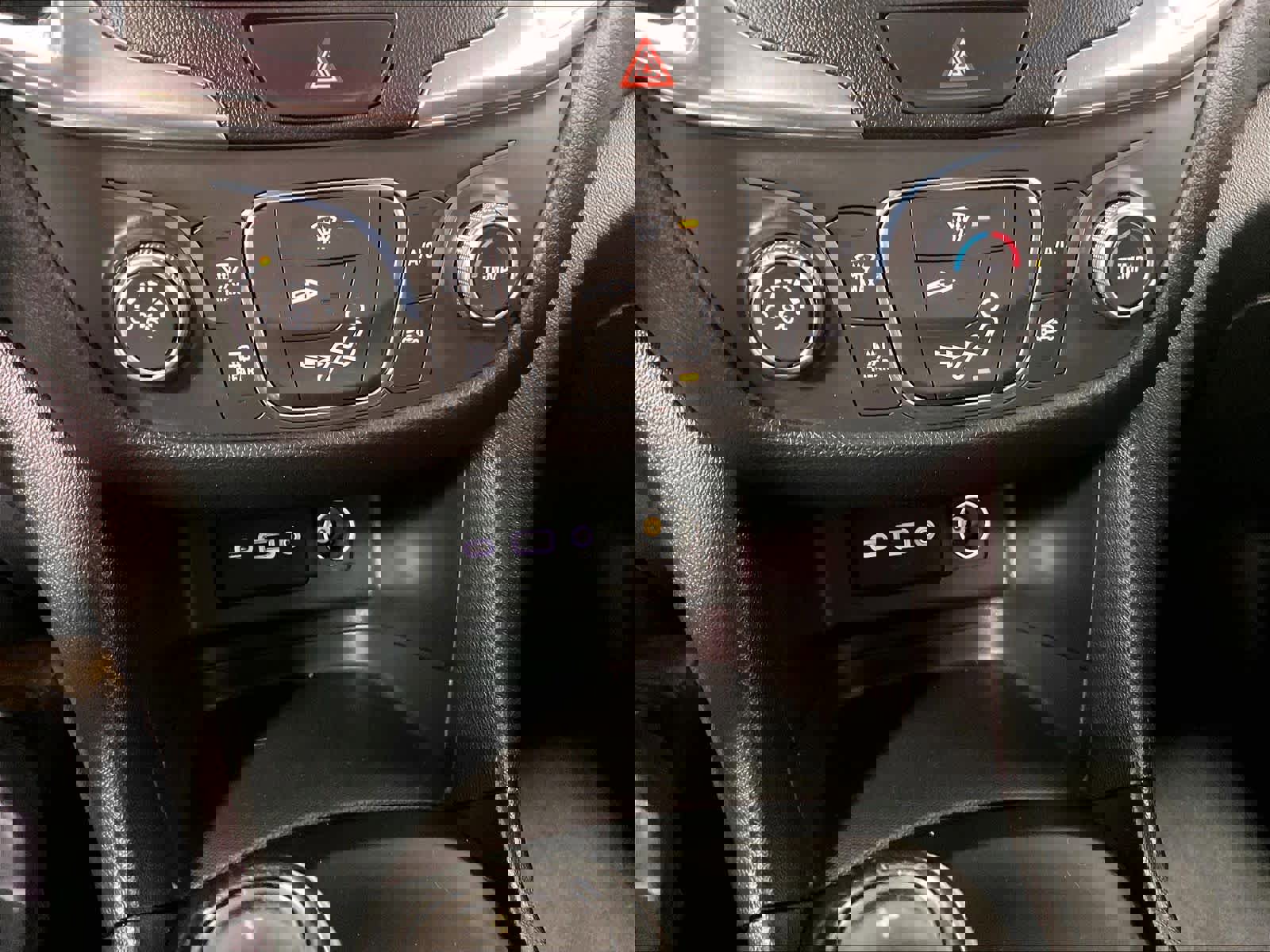 Used 2019 Chevrolet Equinox LT image 24