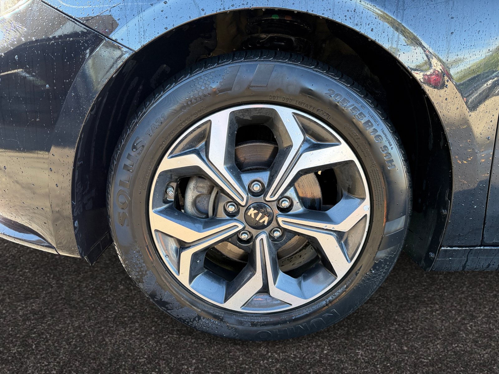 Used 2019 Kia Forte LXS FWD image 14