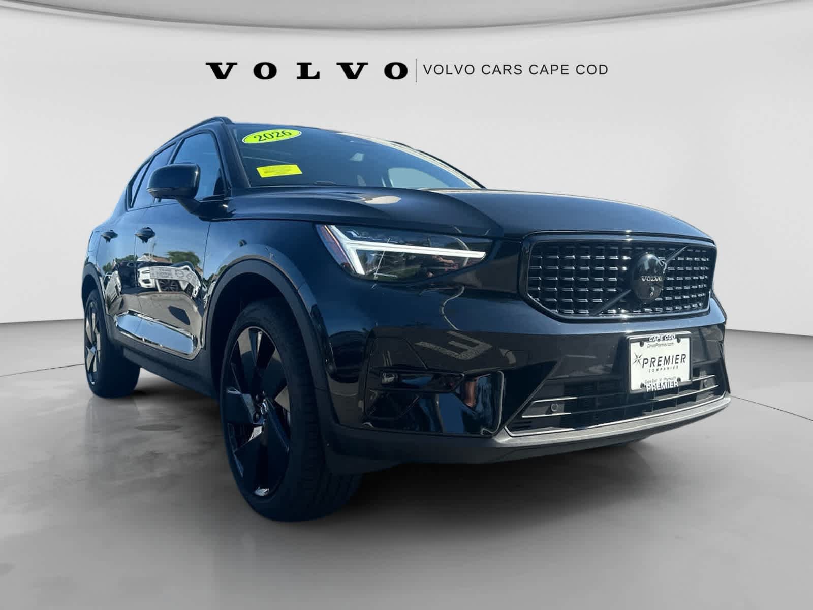 Used 2026 Volvo XC40 B5 Ultra w/ Protection Package Premier AWD/4WD image 2