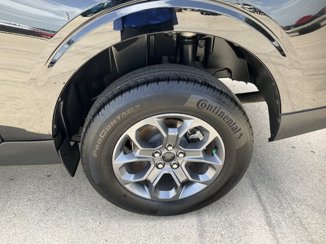 Certified 2025 Ford Maverick XLT w/ Equipment Group 302A AWD/4WD image 13