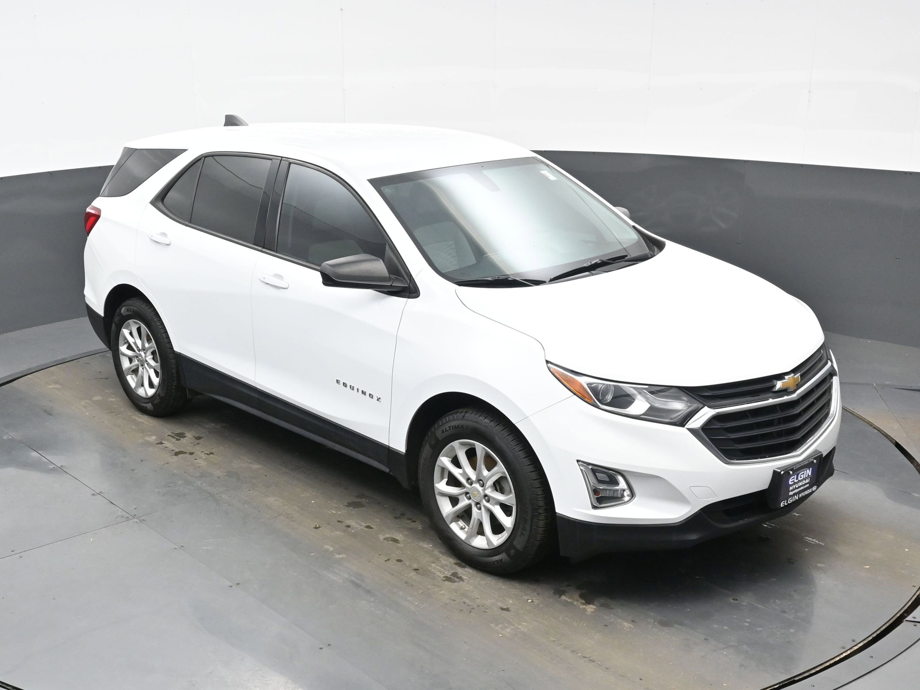 Used 2019 Chevrolet Equinox LS image 38