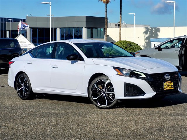 New 2025 Nissan Altima 2.5 SR image 1