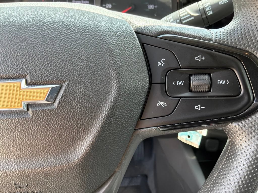 Used 2024 Chevrolet Trax LS w/ Driver Confidence Package FWD image 17