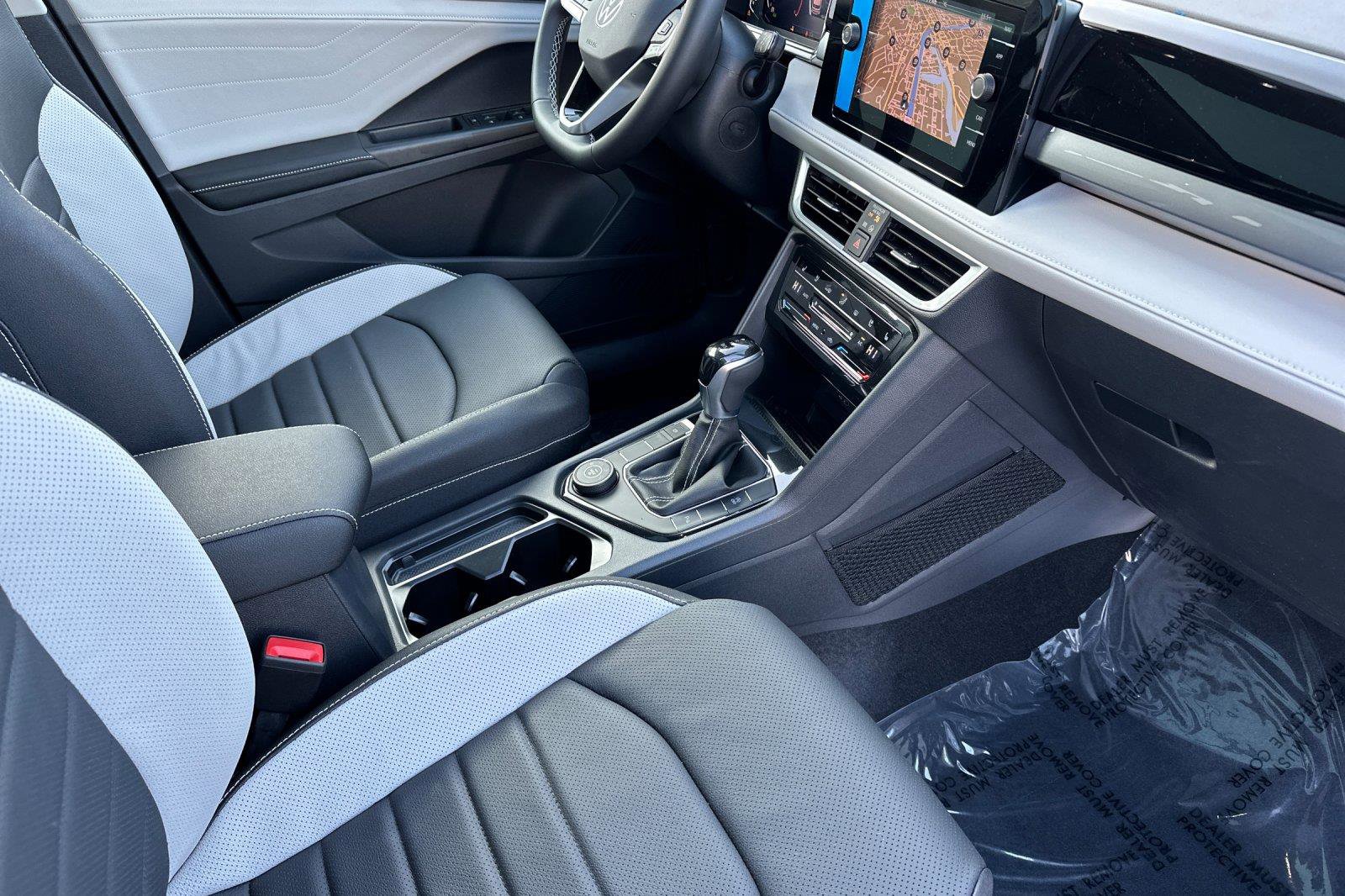 New 2026 Volkswagen Taos SEL image 15