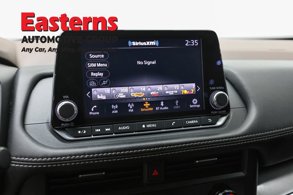 Used 2023 Nissan Rogue SV AWD/4WD image 18