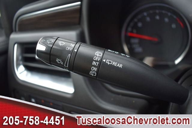 Used 2022 Chevrolet Suburban LS w/ Driver Alert Package RWD image 32