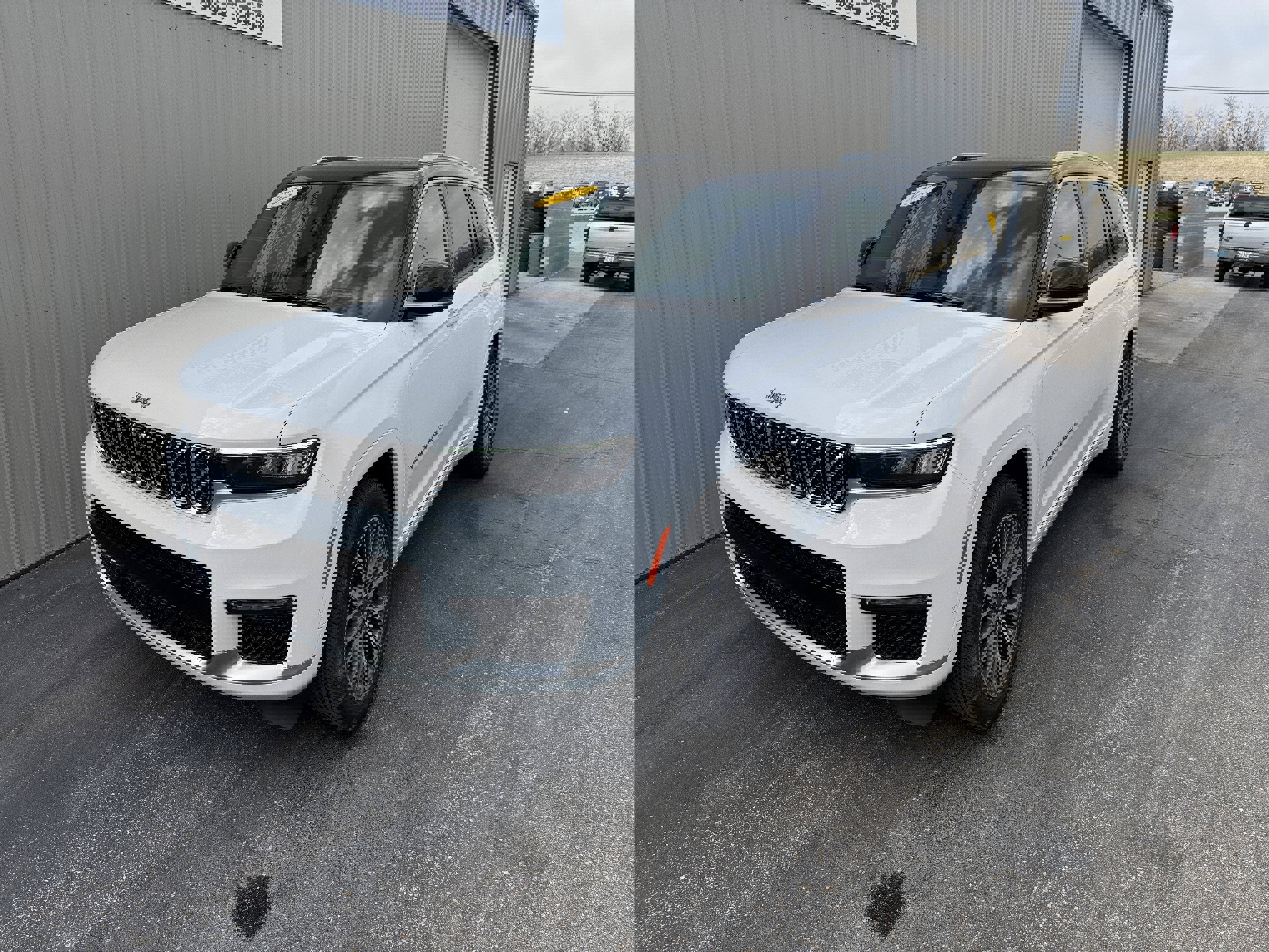 Used 2023 Jeep Grand Cherokee L Summit image 2