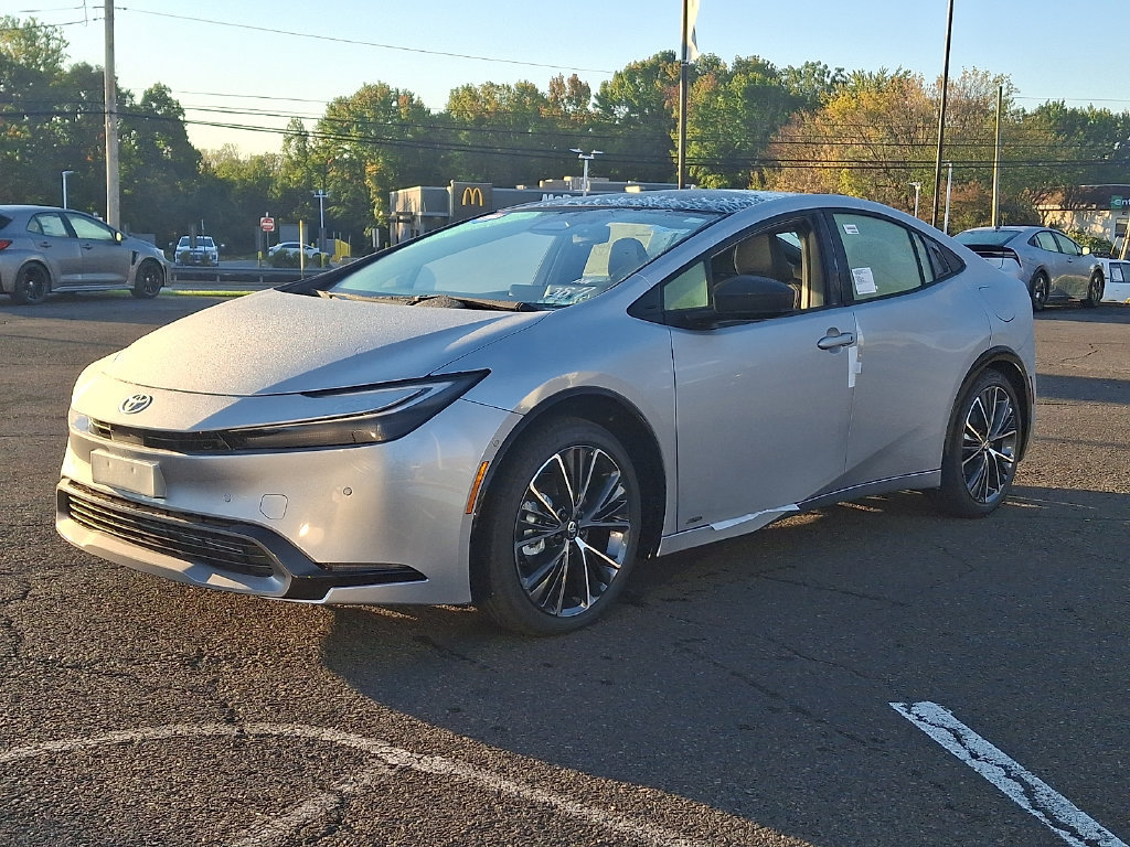 New 2027 Toyota Prius Limited w/ Limited Premium Package AWD/4WD image 2