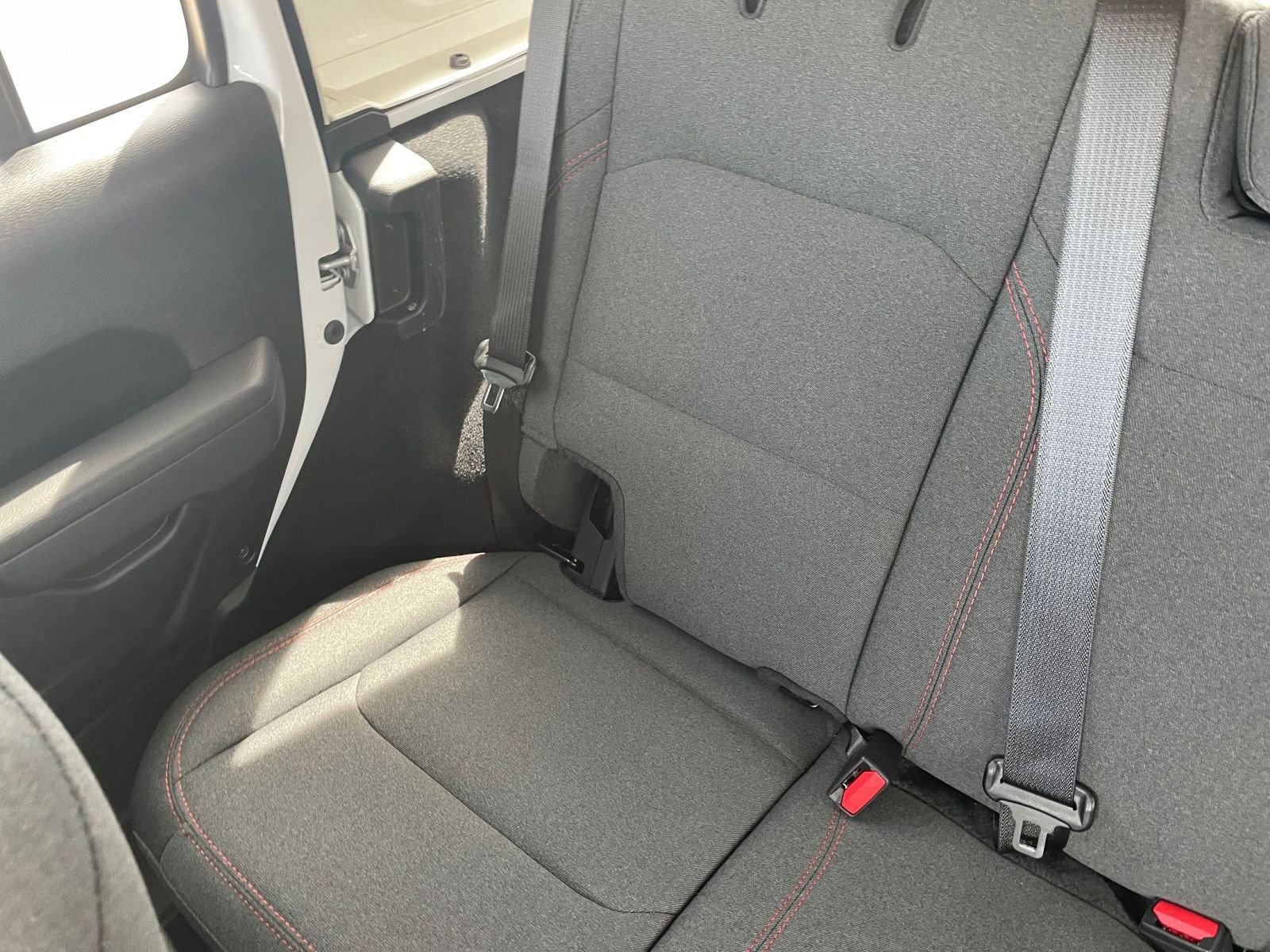 Used 2025 Jeep Wrangler Unlimited Rubicon AWD/4WD image 38