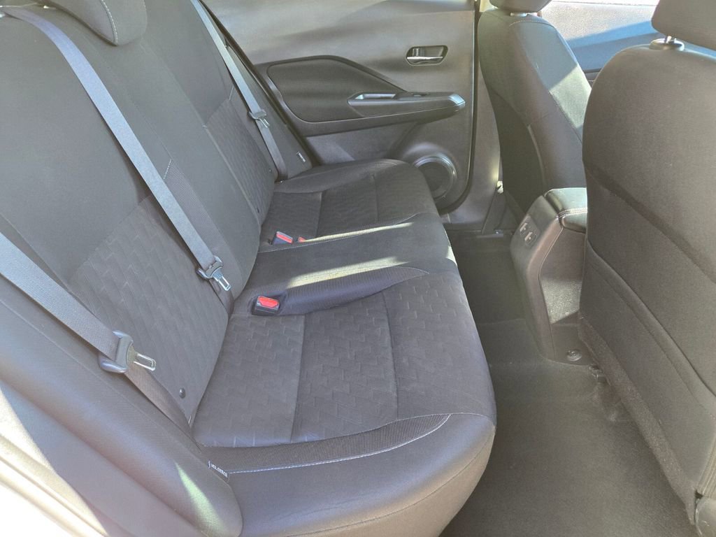 Used 2024 Nissan Kicks SV FWD image 17