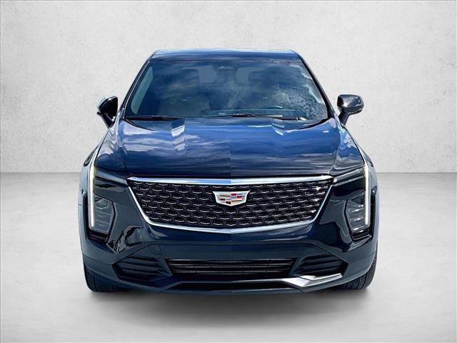 Certified 2024 Cadillac XT4 Luxury FWD image 3