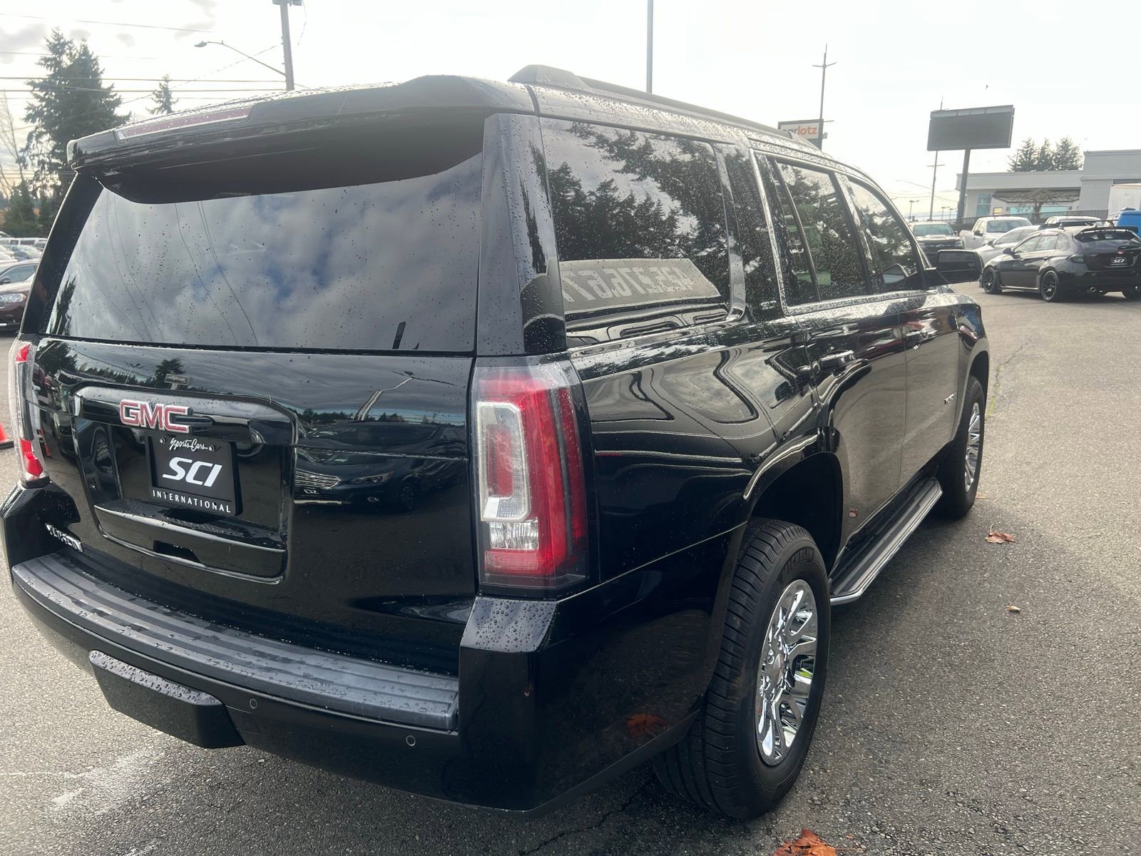 Used 2019 GMC Yukon SLT image 5