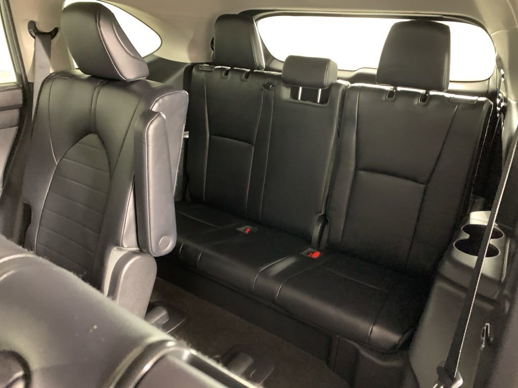 Used 2023 Toyota Highlander XLE image 35