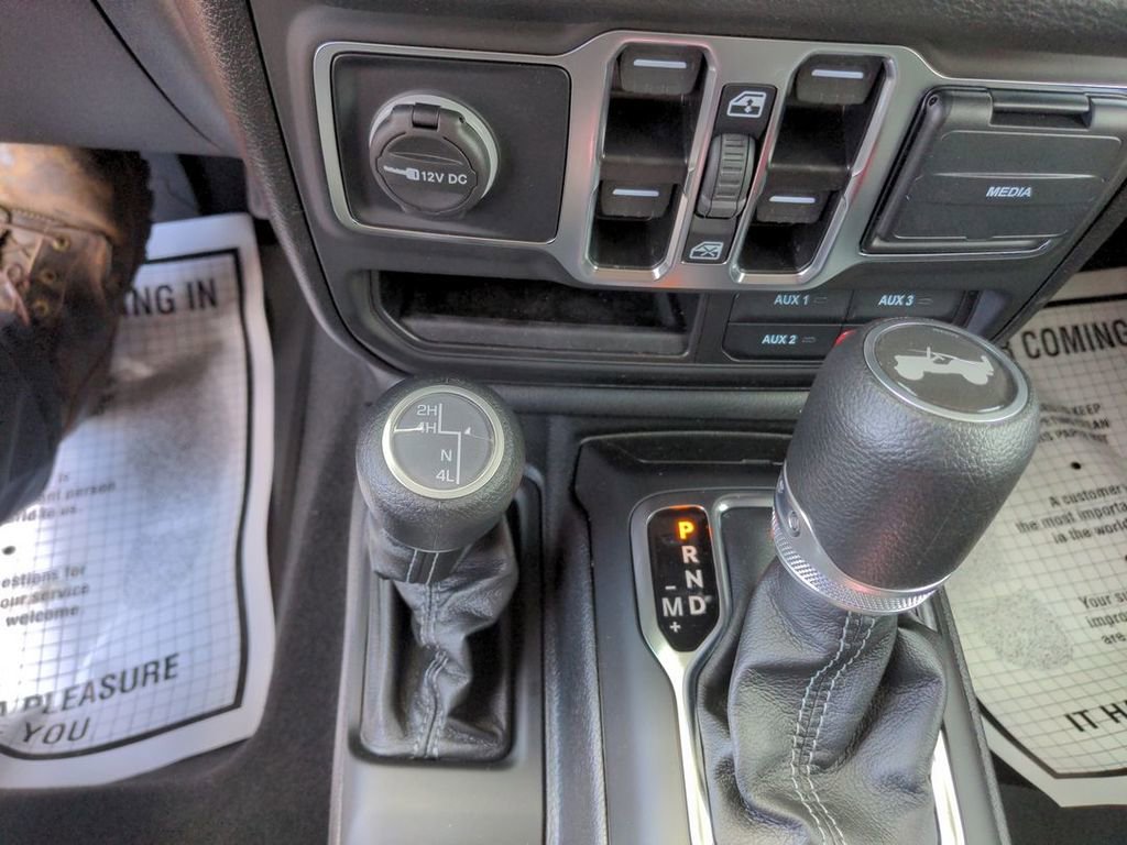 New 2025 Jeep Wrangler Sport S image 19