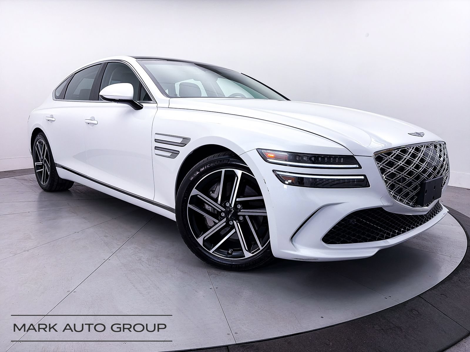 Used 2025 Genesis G80 2.5T Advanced AWD/4WD image 2