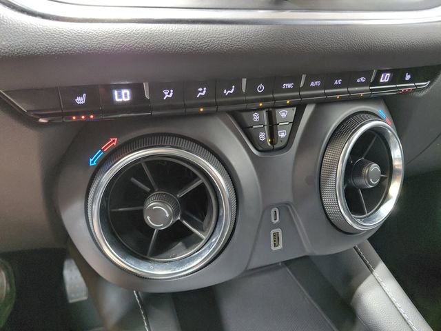 Certified 2025 Chevrolet Blazer LT AWD/4WD image 27