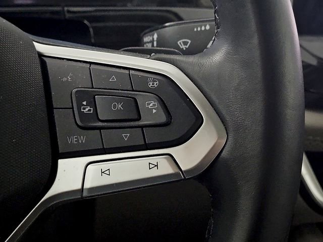 Used 2024 Volkswagen Atlas SEL Premium R-Line image 24