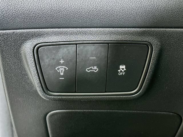 Certified 2023 Hyundai Santa Cruz Limited AWD/4WD image 13