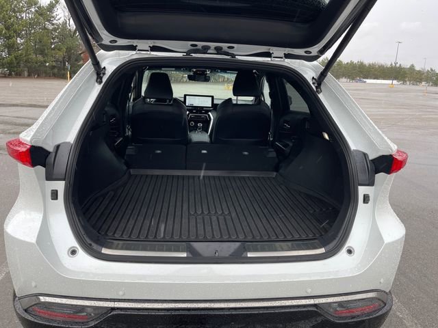 Used 2024 Toyota Venza Nightshade image 16