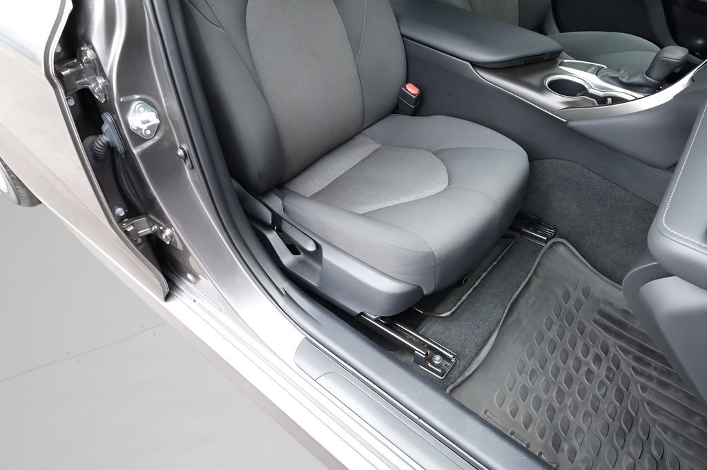 Certified 2023 Toyota Camry LE FWD image 24