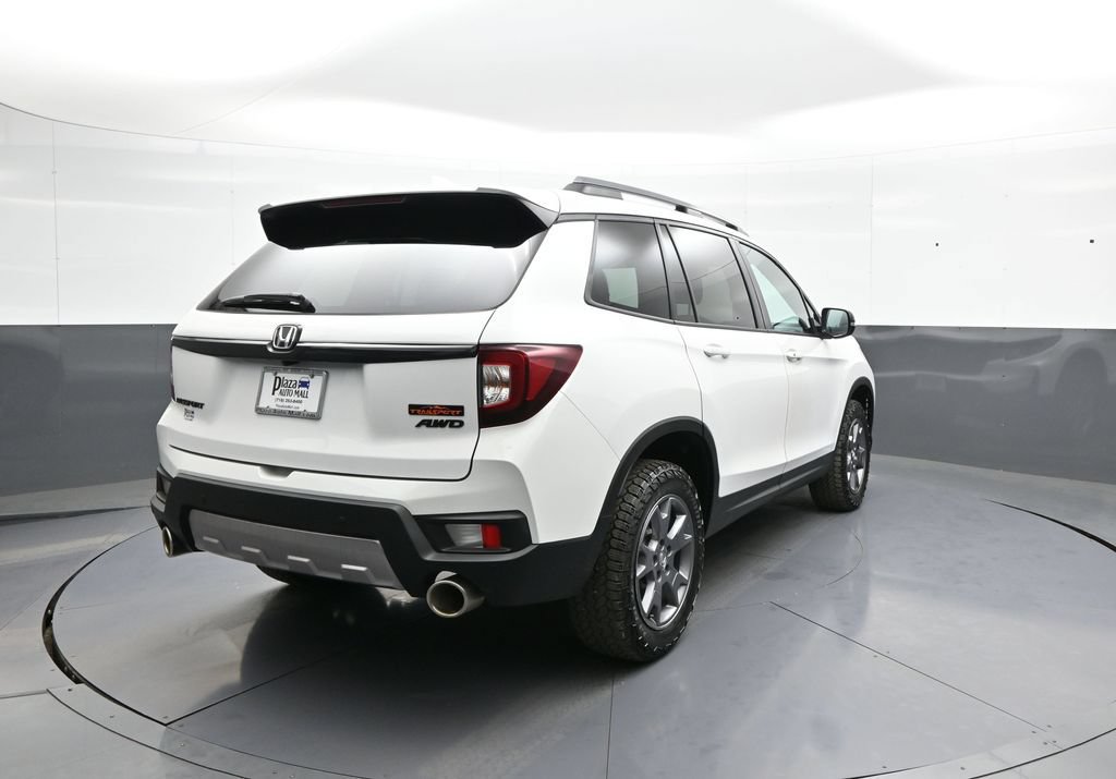 Certified 2024 Honda Passport TrailSport image 6
