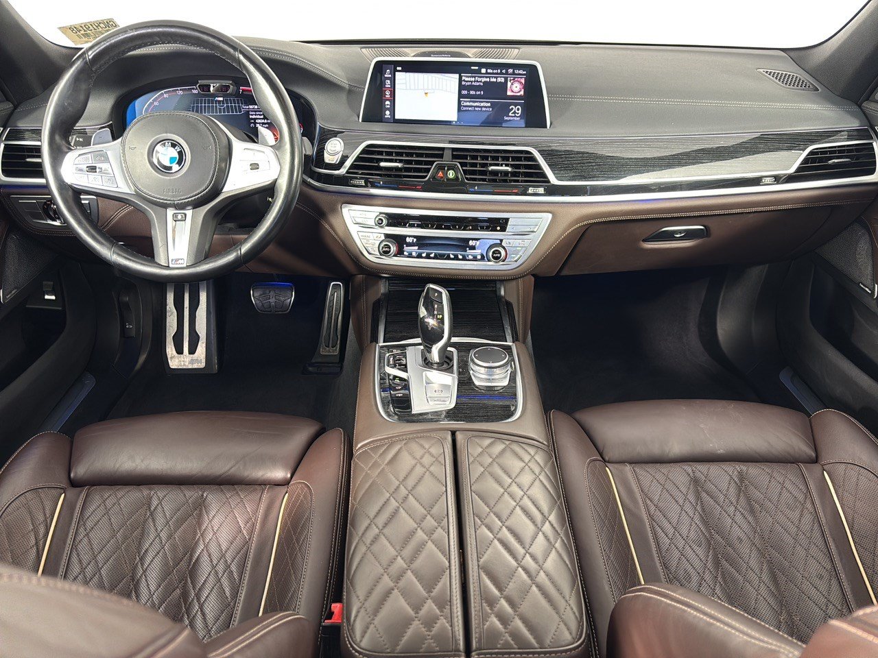 Used 2022 BMW 750i xDrive w/ Luxury Rear Seating Package AWD/4WD image 17